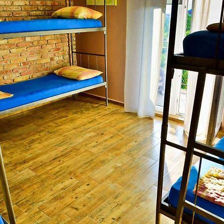 Hostel Anton Tivat Eksteriør bilde