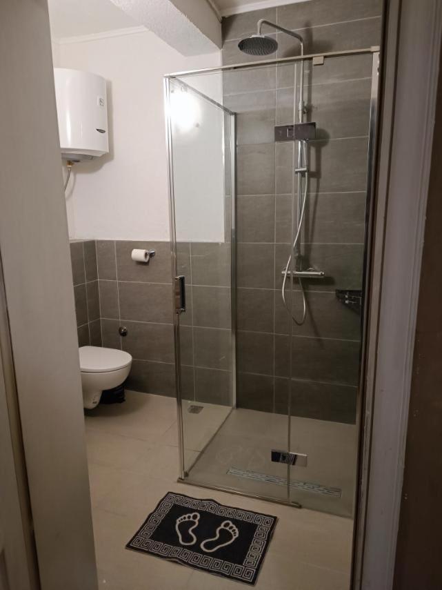 Hostel Anton Tivat Eksteriør bilde