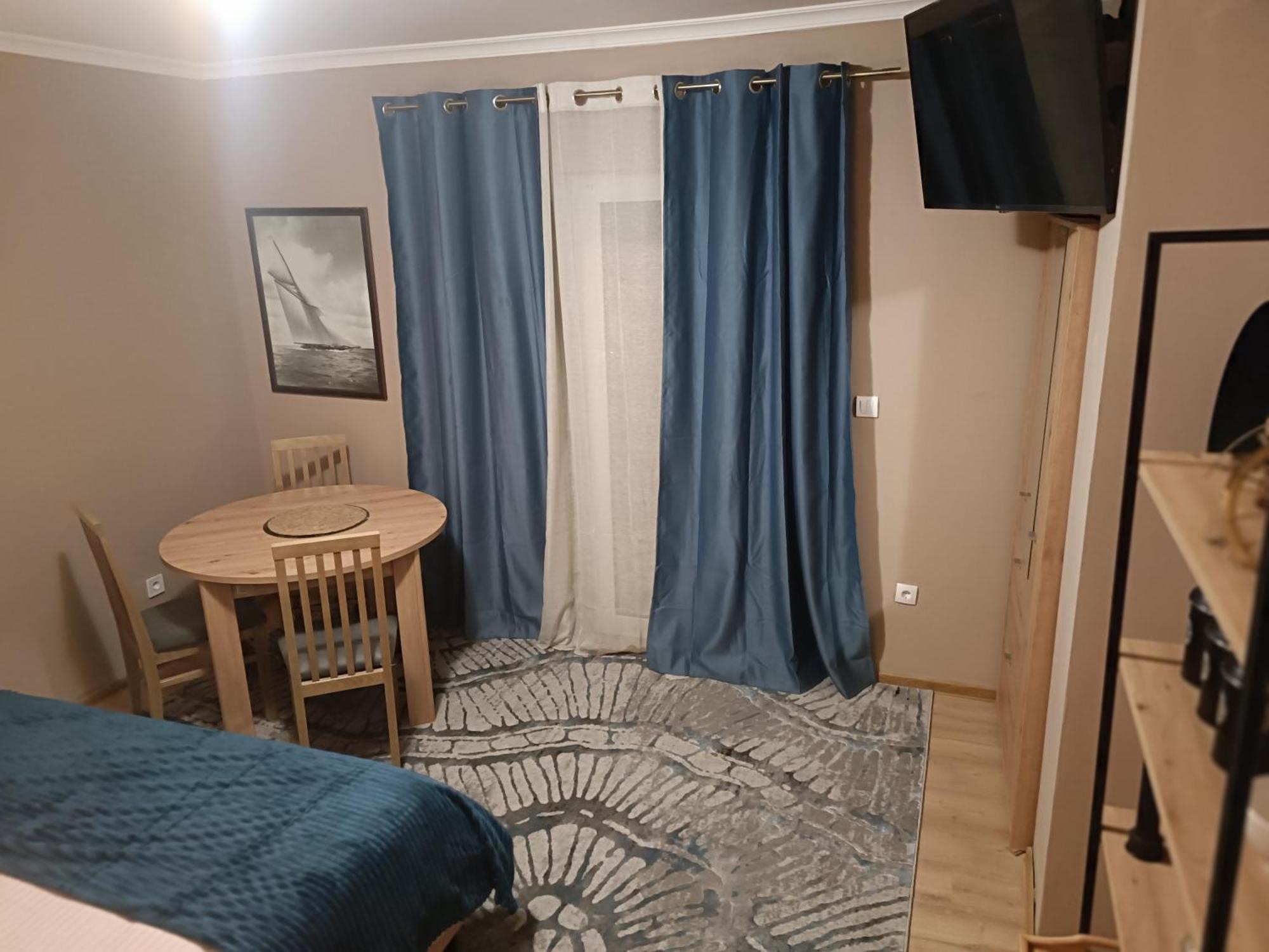 Hostel Anton Tivat Eksteriør bilde